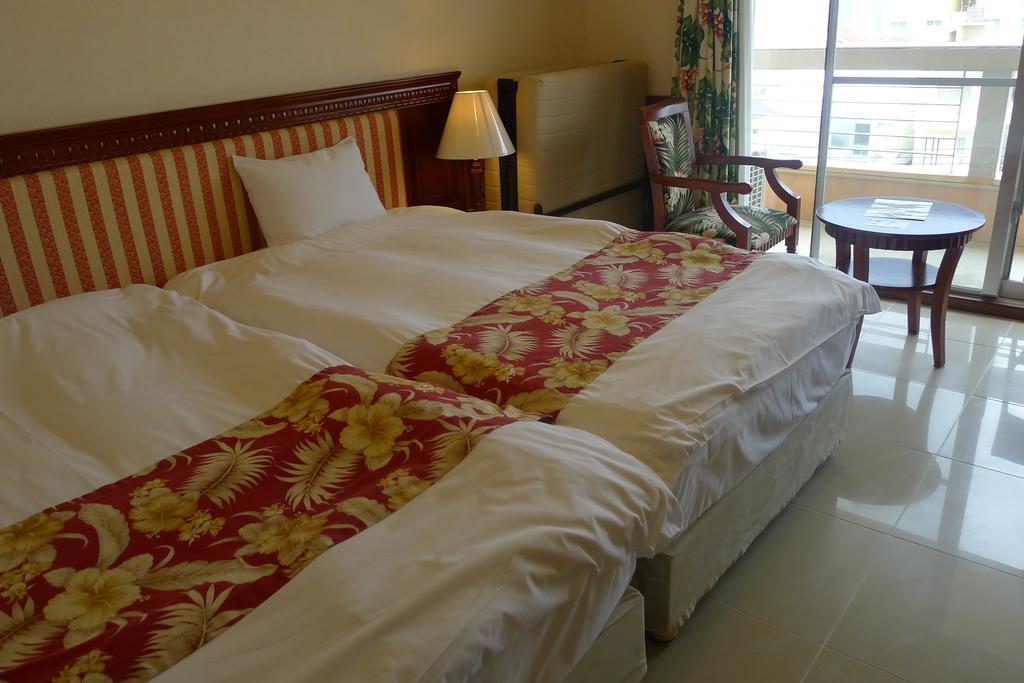 Seaside Hotel The Beach Chatan Exterior foto